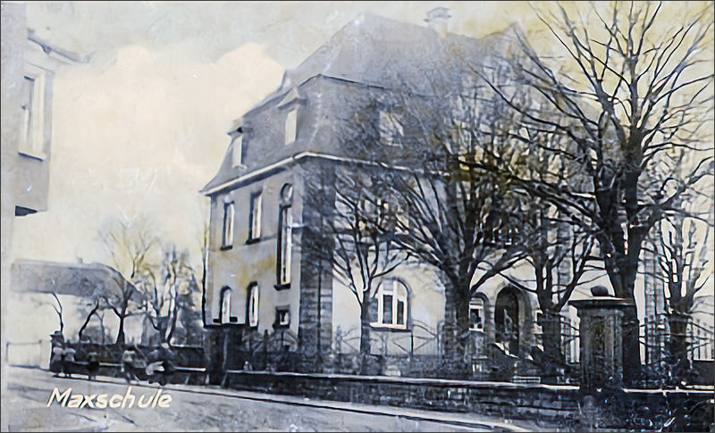 Die Maxschule in Altrip Mitte der 1920er Jahre