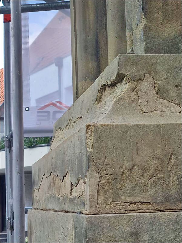 Reinigungsarbeiten abgeschlossen - Projekt "Restaurierung Regino-Denkmal"