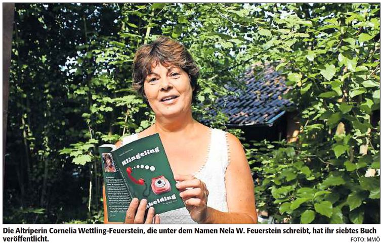 Die Altriperin Cornelia Wettling-Feuerstein, die unter dem Namen Nela W. Feuerstein schreibt, hat ihr siebtes Buch veröffentlicht. | Quelle: DIE RHEINPFALZ - Ludwigshafener Rundschau -&nbsp;13. Juli 2022 - Text & Foto:&nbsp;Mechthild Möbus | Mit freundlicher Genehmigung der RHEINPFALZ Verlag und Druckerei GmbH & Co. KG in Ludwigshafen.