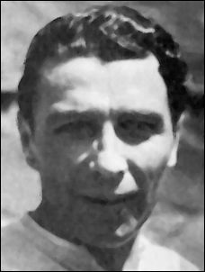 Helmut Schneider, der erste Altriper, der mit dem Fußballspielen sein Geld verdiente.