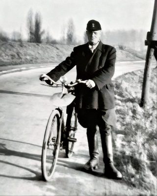 Der Altriper Straßenwärter Rudolf Kraus (Aufnahme aus dem Jahr 1956)