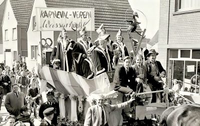 Altriper Sommertagszug 1953, erstmals mit den „Wasserhinkle“