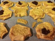 "Visuell eigenwillige Komposition" Altriper WhatsApp-Backen: "Visuell eigenwillige Komposition"